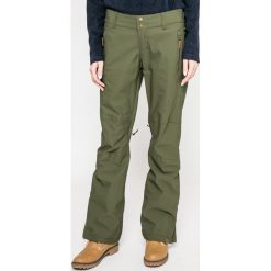 Roxy - Spodnie snowboardowe. Zielone spodnie narciarskie Roxy, l, bez wzorów, z poliesteru, snowboardowy. W wyprzedaży za 449.90 zł.