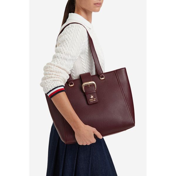 Torebka Beverly Hills Polo Club. Czerwone shopper Beverly Hills Polo Club, bez wzorów, bez dodatków. Za 229.99 zł.