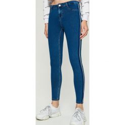 Jeansy skinny z lampasami - Niebieski. Jeansy Sinsay. W wyprzedaży za 29.99 zł.