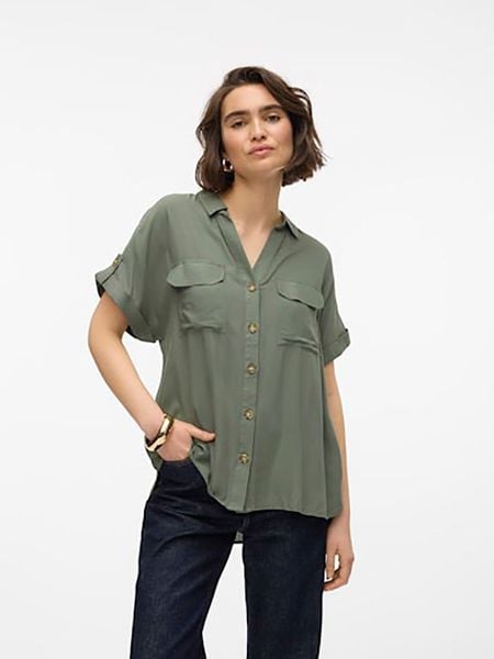 Vero Moda Bluzka w kolorze oliwkowym rozmiar: L. Zielone bluzki Vero Moda, l, bez wzorów, z wiskozy, klasyczne, bez kołnierzyka, bez ramiączek. Za 87.61 zł.