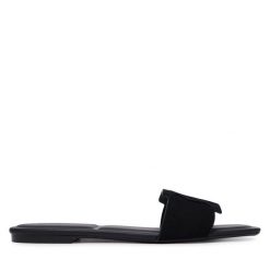 Klapki Calvin Klein. Czarne klapki Calvin Klein, bez wzorów, bez obcasa. Za 409.99 zł.