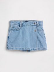 GAP Spódnico-spodenki dżinsowe w kolorze błękitnym rozmiar: 152. Niebieskie szorty GAP, bez wzorów, z bawełny, klasyczne. Za 101.70 zł.