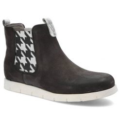 Czarne Botki Karino Damskie Stylowe Buty Jesienne. Czarne botki Karino, na jesień, bez wzorów, z nubiku, bez obcasa, na obcasie, bez zapięcia. Za 169.00 zł.