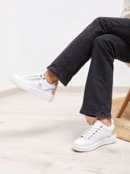 Belucci Sneakersy w kolorze białym rozmiar: 38. Białe trampki Belucci, bez wzorów, bez zapięcia. Za 117.99 zł.