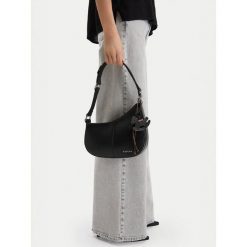 Torebka Badura. Czarne torebki klasyczne Badura, bez wzorów, bez dodatków. Za 219.99 zł.