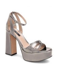 Nine West Sandały AAHIDA ZL23002CC Srebrny. Szare sandały Nine West, bez wzorów, z syntetyku, bez obcasa, na słupku, bez zapięcia. Za 199.99 zł.