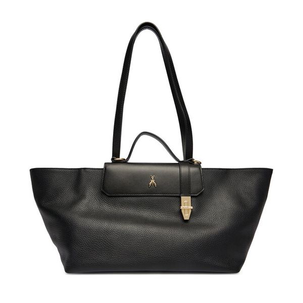 Torebka Patrizia Pepe. Czarne torebki klasyczne Patrizia Pepe, bez wzorów, bez dodatków. Za 1,749.00 zł.