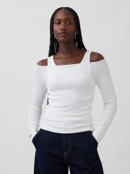 GAP Koszulka w kolorze białym rozmiar: L. Białe bluzki GAP, l, bez wzorów, z bawełny, bez kołnierzyka, bez ramiączek. Za 101.94 zł.