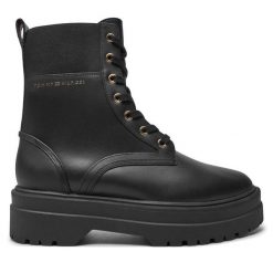 Trapery Tommy Hilfiger. Czarne trapery i śniegowce TOMMY HILFIGER. Za 799.99 zł.
