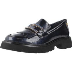 Kapcie CARMELA 162698C Czarny. Czarne obuwie domowe Carmela, bez wzorów, ze skóry, bez zapięcia. Za 375.99 zł.