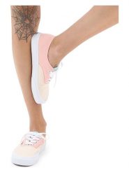 Vans Sneakersy w kolorze jasnoróżowo-błękitnym rozmiar: 39. Niebieskie trampki Vans, bez wzorów, bez zapięcia. Za 96.37 zł.