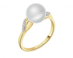 Pierścionek z żółtego złota z diamentami i perłą - próba 585. Żółte pierścionki Apart, z diamentem, złote. Za 2,459.00 zł.