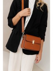 Lia Biassoni Skórzana torebka w kolorze jasnobrązowym - 22 x 16 x 7 cm rozmiar: onesize. Brązowe torby na ramię Lia Biassoni, bez wzorów, z materiału, na ramię, bez dodatków. Za 260.99 zł.