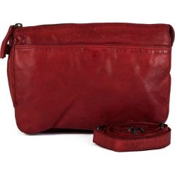Skórzana torebka w kolorze czerwonym - 28 x 26 x 17 cm. Czerwone torby na ramię neropantera, bez wzorów, z materiału, na ramię, bez dodatków. W wyprzedaży za 265.95 zł.
