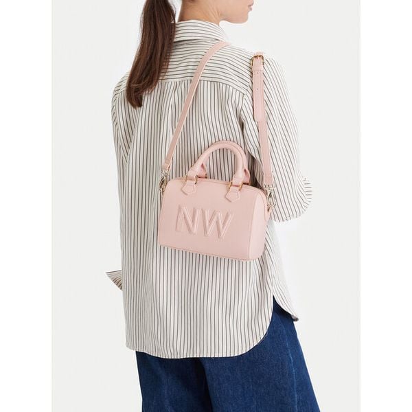Torebka Nine West. Czerwone torebki klasyczne Nine West, bez wzorów, bez dodatków. Za 165.99 zł.