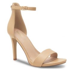 Sandały DeeZee. Brązowe sandały DeeZee, bez wzorów, bez obcasa, na szpilce, bez zapięcia. Za 119.99 zł.