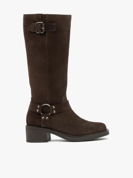 Ciemnobrązowe kozaki biker boots. Brązowe kozaki Ryłko, ze skóry, bez obcasa, na obcasie, bez zapięcia. W wyprzedaży za 459.99 zł.