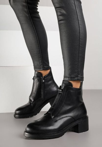 Czarne Skórzane Botki na Obcasie z Przeszyciami Tevilsa. Czarne botki Born2be, bez wzorów, z jeansu, bez obcasa, na obcasie, bez zapięcia. Za 189.99 zł.