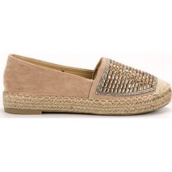 Brązowe Espadryle Z Cyrkoniami VICES. Brązowe espadryle vices, bez wzorów, bez obcasa, bez zapięcia. W wyprzedaży za 99.00 zł.