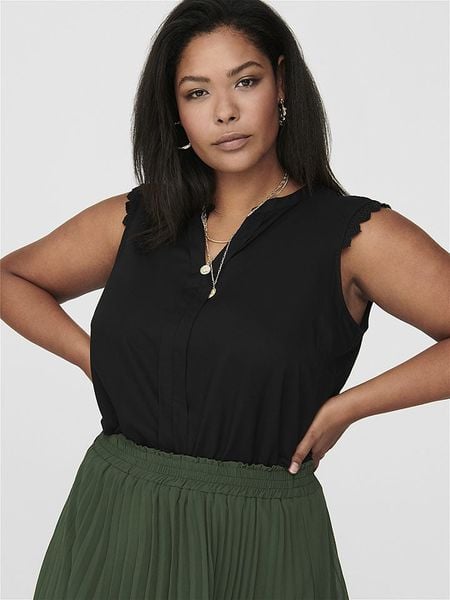 ONLY Carmakoma Bluzka w kolorze czarnym rozmiar: 54. Czarne bluzki Only Carmakoma, bez wzorów, z koronki, bez kołnierzyka, bez ramiączek. Za 65.07 zł.