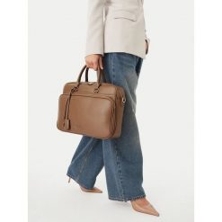 Torba na laptopa Nine West. Brązowe torby na laptopa Nine West, bez wzorów. Za 299.99 zł.
