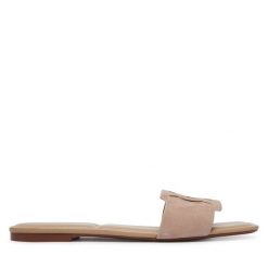 Klapki Calvin Klein. Brązowe klapki Calvin Klein, bez wzorów, bez obcasa. Za 368.99 zł.
