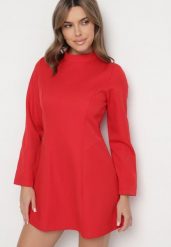 Czerwona Taliowana Sukienka o Rozkloszowanym Dole Virvesa. Czerwone sukienki Born2be, na co dzień, l, bez wzorów, eleganckie, bez kołnierzyka, bez ramiączek, mini, dopasowane. Za 169.99 zł.