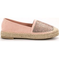 Różowe Espadryle Z Cyrkoniami VICES. Czerwone espadryle vices, bez wzorów, bez obcasa, bez zapięcia. W wyprzedaży za 99.00 zł.