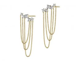 Kolczyki z żółtego złota z diamentami - 0,05 ct - próba 375. Żółte kolczyki Apart, z diamentem, złote. Za 1,659.00 zł.