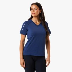 Koszulka → trening → damska → Swedemount → Core Training Tee → szybkoschnąca. Niebieskie bluzki SWEDEMOUNT, bez wzorów, z syntetyku, sportowe, bez kołnierzyka, bez ramiączek. W wyprzedaży za 57.00 zł.