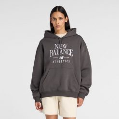 Bluza damska New Balance WT61U6QSABR – szara. Szare bluzy New Balance, s, bez wzorów, z bawełny, bez kaptura. Za 299.99 zł.