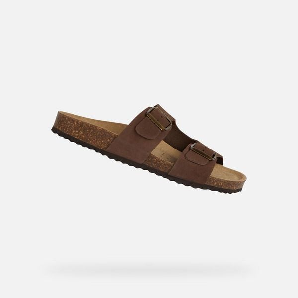 Klapki damskie Geox D35LSL00032C6009. Brązowe klapki Geox, bez wzorów, z materiału, bez obcasa. Za 368.00 zł.