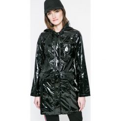 Answear - Kurtka Sporty Fusion. Czarne kurtki ANSWEAR, s, bez wzorów, z tkaniny, z kapturem. W wyprzedaży za 129.90 zł.