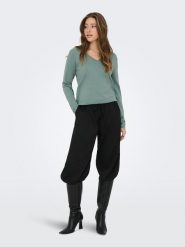 ONLY Sweter w kolorze zielonym rozmiar: S. Zielone swetry Only, s, bez wzorów, z materiału, bez ramiączek. Za 73.93 zł.