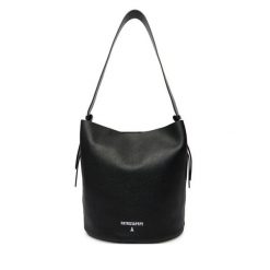 Torebka Patrizia Pepe. Czarne torebki klasyczne Patrizia Pepe, bez wzorów, bez dodatków. Za 1,289.00 zł.