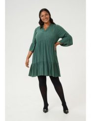 KAFFE curve Sukienka w kolorze zielonym rozmiar: 46. Zielone sukienki KAFFE curve, bez wzorów, z wiskozy, bez kołnierzyka, bez ramiączek, mini. Za 104.99 zł.
