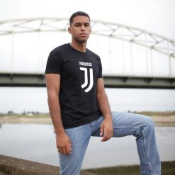 Koszulka Juventus. Czarne bluzki JUVENTUS FC, s, bez wzorów, z bawełny, sportowe, bez kołnierzyka, bez ramiączek. Za 149.99 zł.