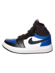 Air Jordan Sneakersy w kolorze czarno-niebieskim rozmiar: 37,5. Niebieskie trampki Air Jordan, bez wzorów, za kostkę, bez zapięcia. Za 331.15 zł.