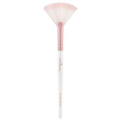Luvia 211 // Fan Brush - Prime Vegan Candy Pędzle do pudru 1 ct 1 szt. Pędzle Luvia. Za 55.12 zł.
