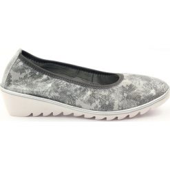 Szare Półbuty buty damskie skórzane mokasyny Filippo 046. Szare mokasyny Filippo, na lato, bez wzorów, ze skóry, bez obcasa. W wyprzedaży za 89.00 zł.