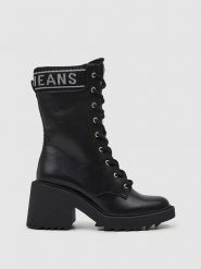 Pepe Jeans FOOTWEAR Botki "Boss" w kolorze czarnym rozmiar: 37. Czarne botki Pepe Jeans FOOTWEAR, bez wzorów, z jeansu, bez obcasa, bez zapięcia. Za 143.90 zł.