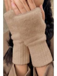 Lucky Bees Ocieplacze rąk w kolorze beżowym rozmiar: onesize. Brązowe rękawiczki Lucky Bees, bez wzorów, z futra. Za 95.69 zł.