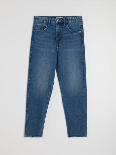 Klasyczne jeansy mom fit - granatowy. Niebieskie jeansy Sinsay, l, bez wzorów. Za 59.99 zł.