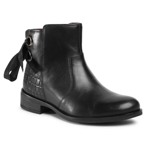 Botki Lasocki. Czarne botki Lasocki, bez wzorów, bez obcasa, na płaskiej podeszwie, bez zapięcia. Za 102.99 zł.