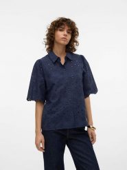 Vero Moda Koszula "Hay" w kolorze granatowym rozmiar: M. Niebieskie koszule Vero Moda, m, bez wzorów, z bawełny, bez kołnierzyka, bez ramiączek. Za 57.20 zł.