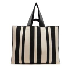 Torebka Vero Moda. Czarne torebki klasyczne Vero Moda, bez wzorów, bez dodatków. Za 159.99 zł.