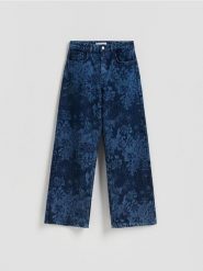 Jeansy wide leg w kwiaty - granatowy. Niebieskie jeansy Reserved, bez wzorów. Za 179.99 zł.