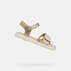 Sandały GEOX J SANDAL HAITI Złoty. Żółte sandały Geox, bez wzorów, z syntetyku, bez obcasa, bez zapięcia. Za 225.99 zł.