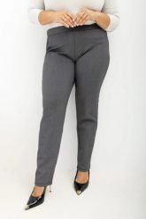 Spodnie Liora w odcieniach szarości - elegancja i komfort w jednym Plus Size Oversize. Szare spodnie materiałowe Moda Size Plus Iwanek, do pracy, plus size, bez wzorów, z poliesteru, plus size, krótkie. Za 179.90 zł.