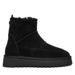 Śniegowce Tamaris. Czarne trapery i śniegowce Tamaris. Za 399.99 zł.